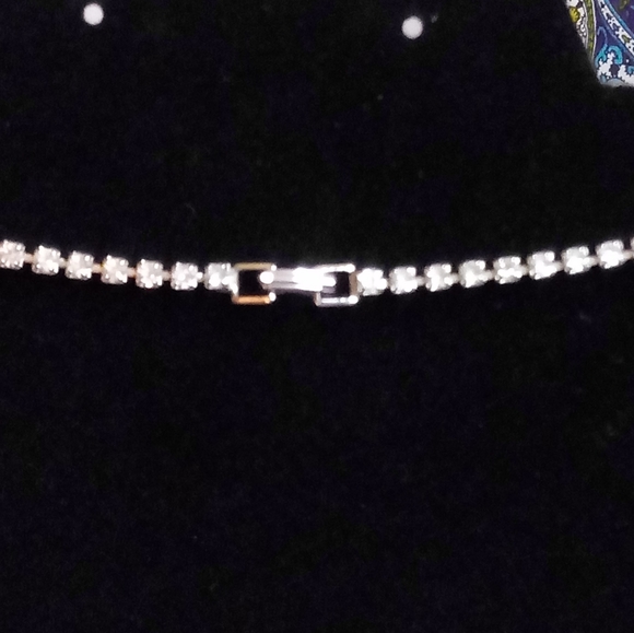 A Royal Blue and Crystal Necklace silver hardware, pre-owned - Picture 5 of 16